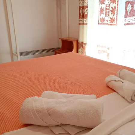 άσπρο σπίτι Apartman