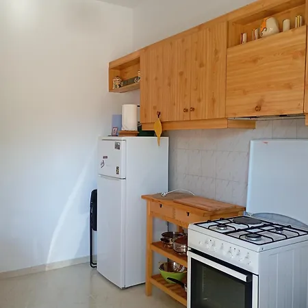 άσπρο σπίτι Apartman *
